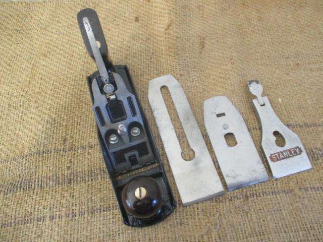 Vintage Stanley Bailey 12-004 No 4 Hand Plane        Made In England