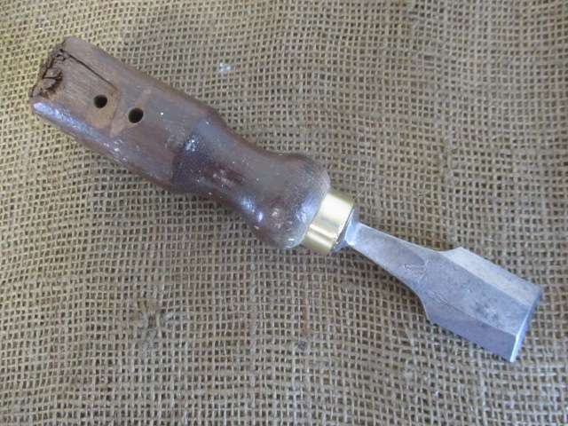 Nice Collectable Vintage Robert Sorby Beveled Firmer Chisel                Made In England