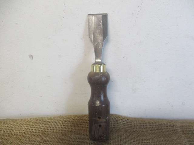 Nice Collectable Vintage Robert Sorby Beveled Firmer Chisel                Made In England