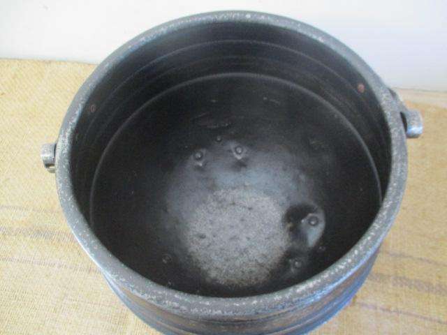 Exquisite Vintage Old School Steel Metal Three Legged Potjie Pot Pot Plant Holder