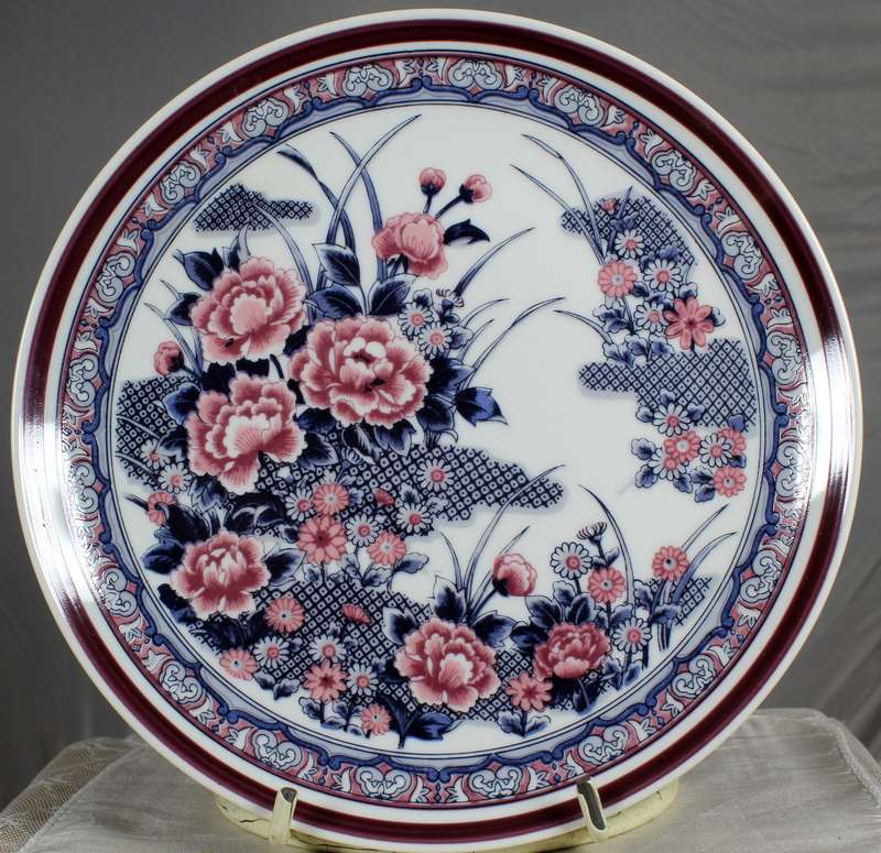 Yamaguchi - Imperial Imari - Hand decorated plate - Limited collectors series