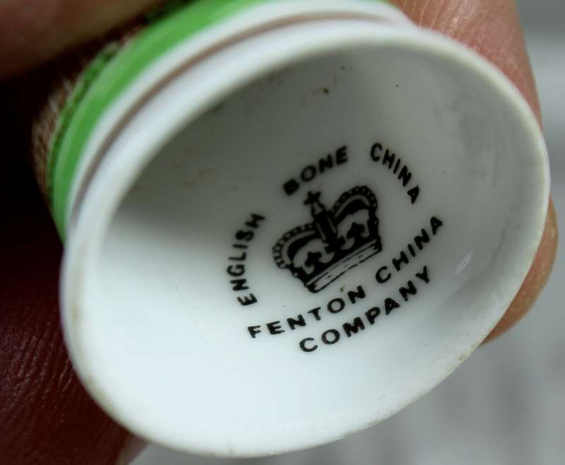 Bone China thimble - Fenton - Longleat house