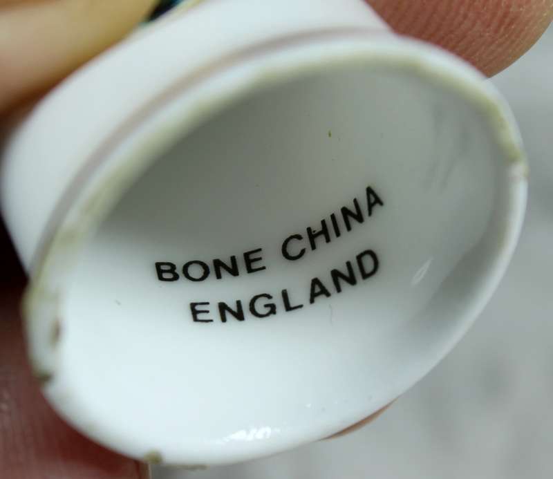 Bone China thimble - Bideford