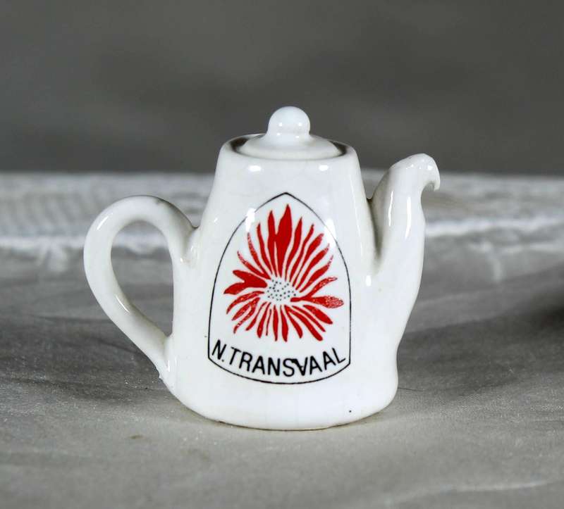 Miniature porcelain kettle - North Transvaal