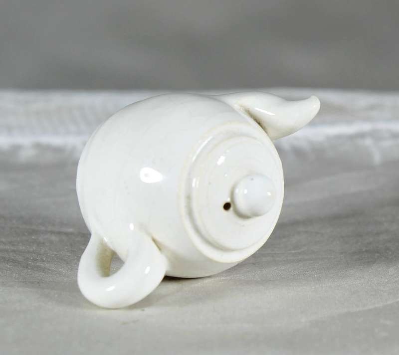 Miniature porcelain kettle - Pilgrims Rest