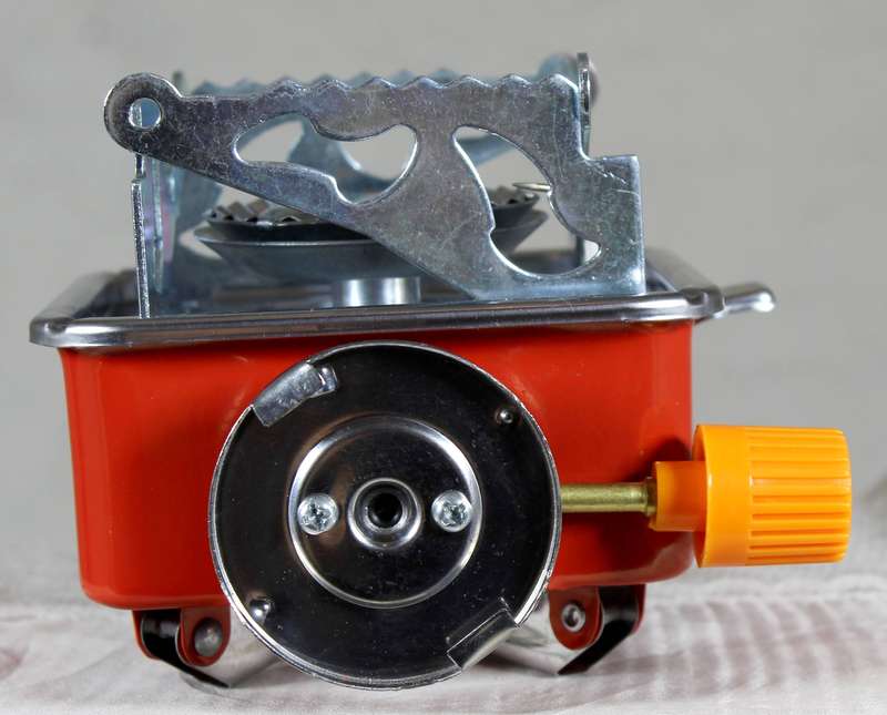 Portable hiking stove