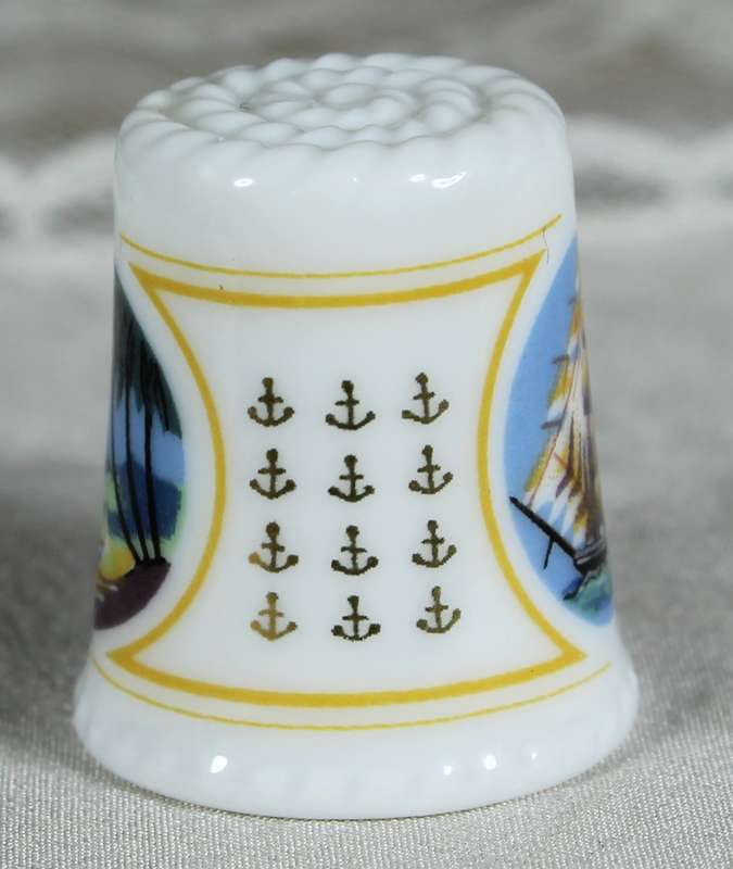 Bone China thimble - collectors club - Shoga - clipper shiy