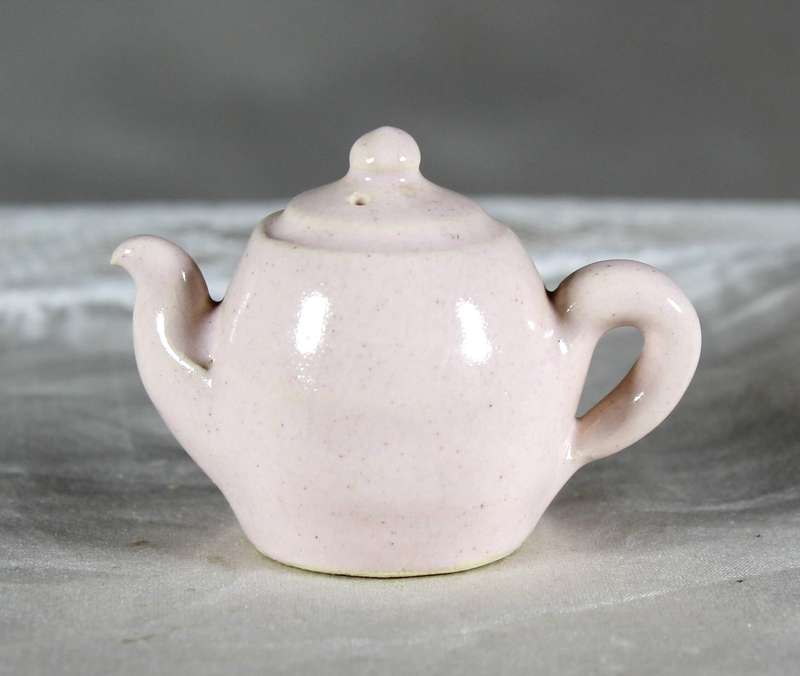 Miniature pink kettle