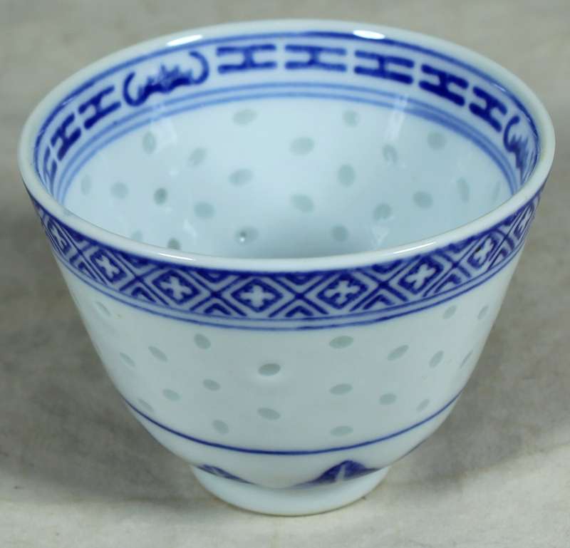 Chinese blue & white sauce bowl with flower motif