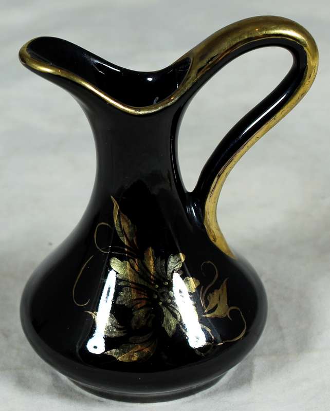 Crescent Ware posy vase