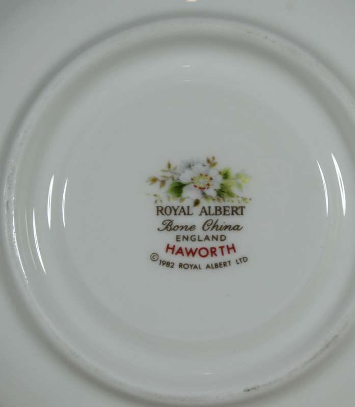 Royal Albert - Haworth saucer