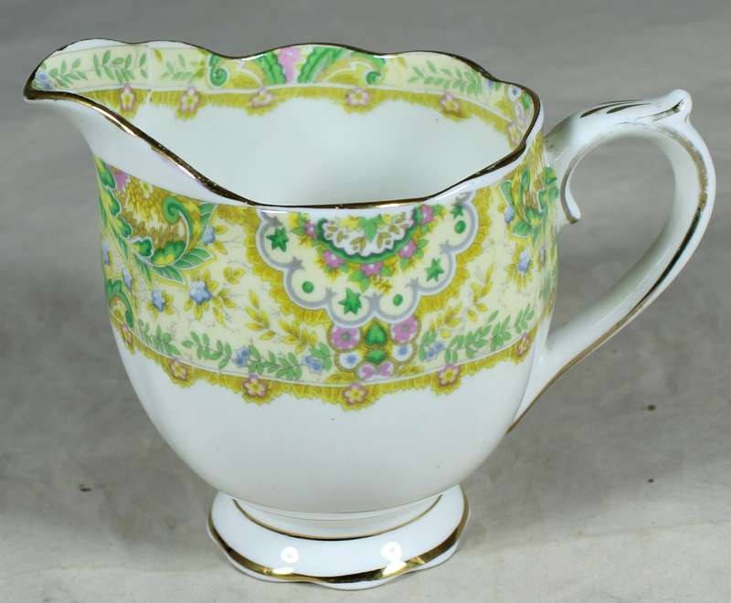 Royal Albert - Paisley Shawl - Milk jug
