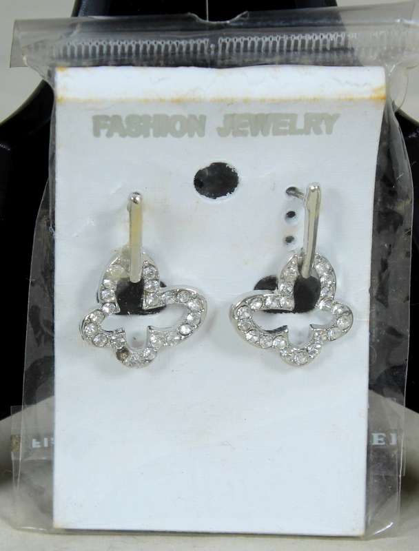 Pair of fashion jewelry earrings