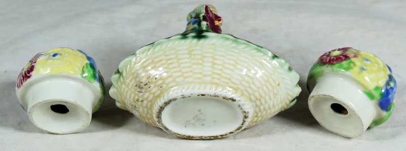 Novelty salt & pepper set in a basket