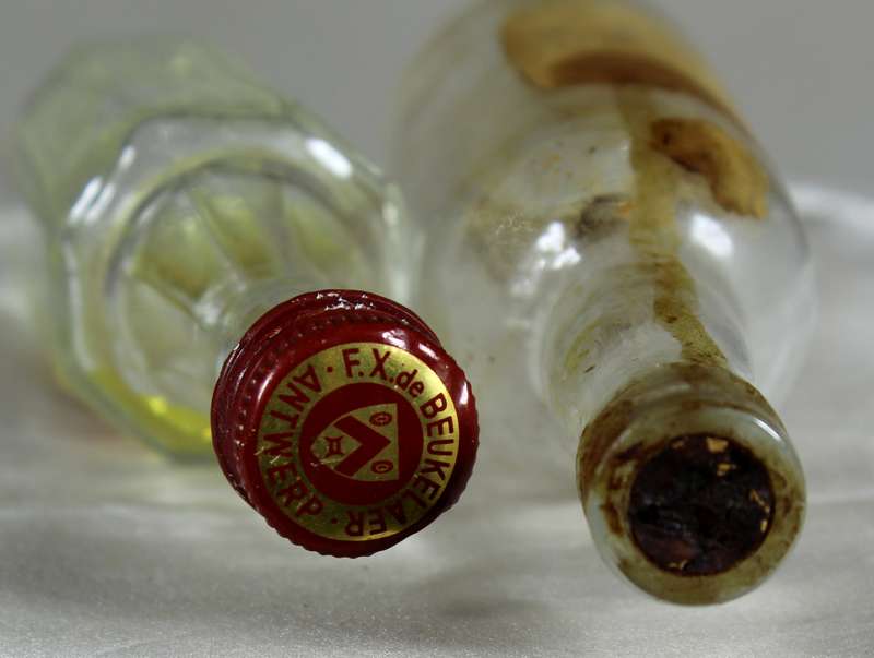 Mini liquor bottle - Empty - Pair of Empty bottles