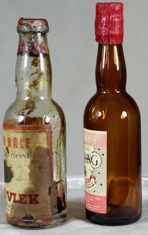 Mini liquor bottle - Empty - Pair of Henri Vlek & Gilbey's bottles