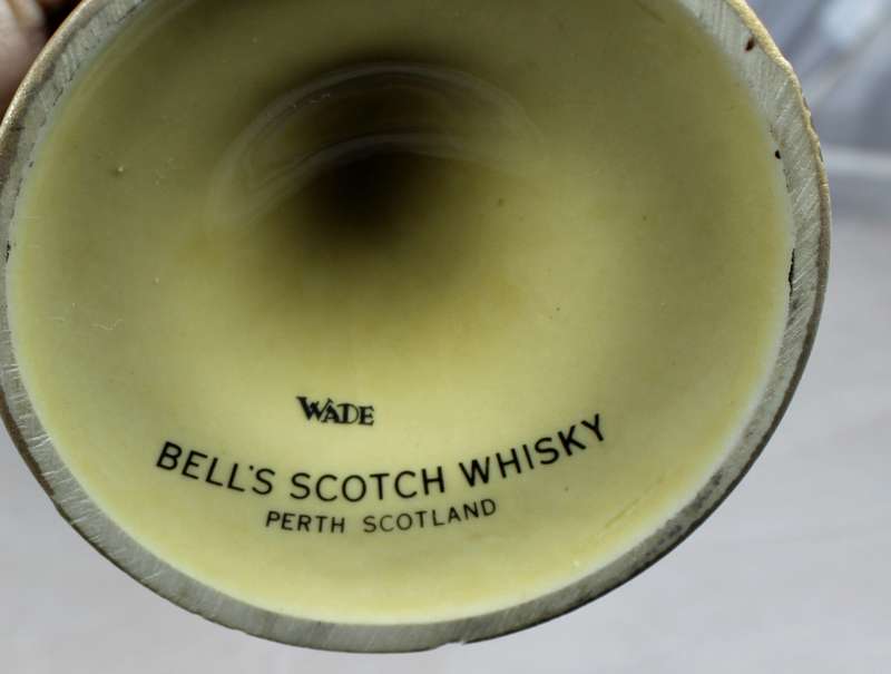 Small Wade Bell's Scotch whisky container - empty