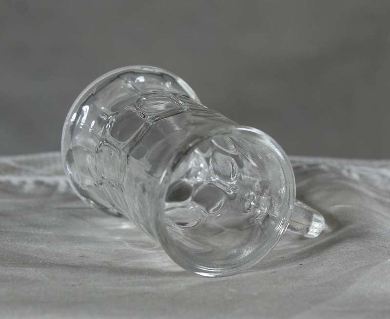 Glass tot measure