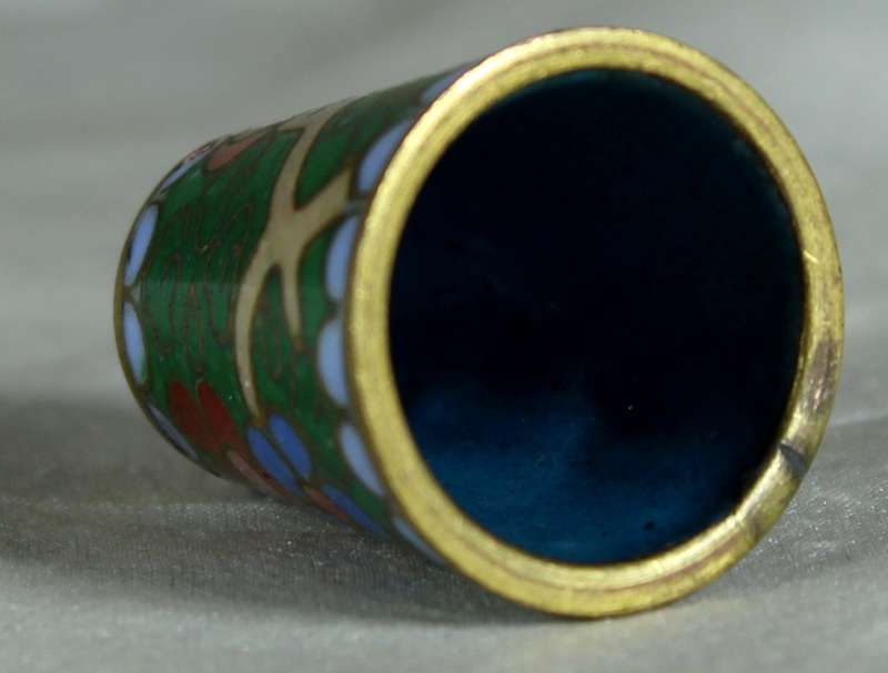 Cloisonne thimble - green with brown flowers
