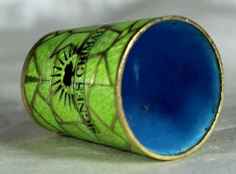 Cloisonne thimble - Indalo
