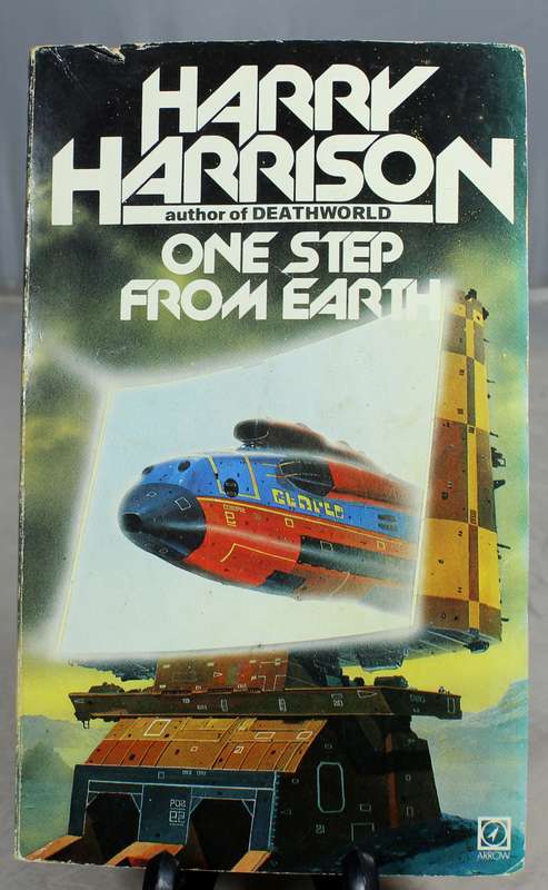 Harry Harrison - One Step from Earth
