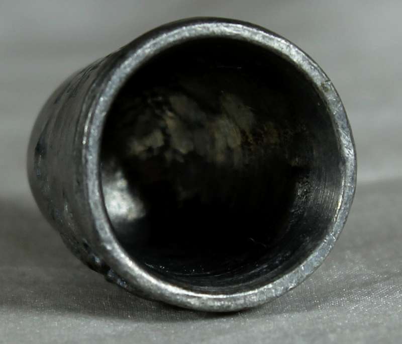 Pewter thimble - metal with pair of embossed owls