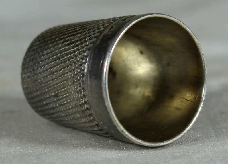 Silver thimble - English JW hallmarked