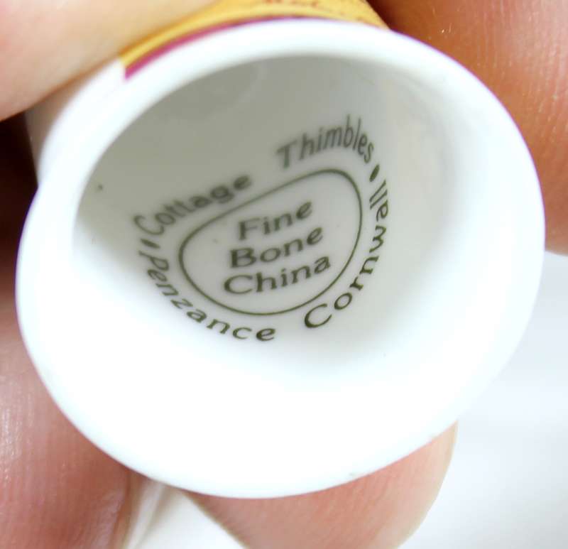 Advertising thimble - Bell's - Cottage thimble