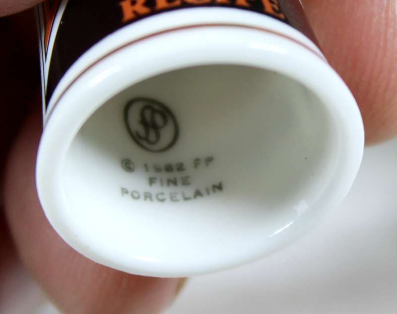 Advertising thimble - Elsenham Patum Peperium (FP 1982)