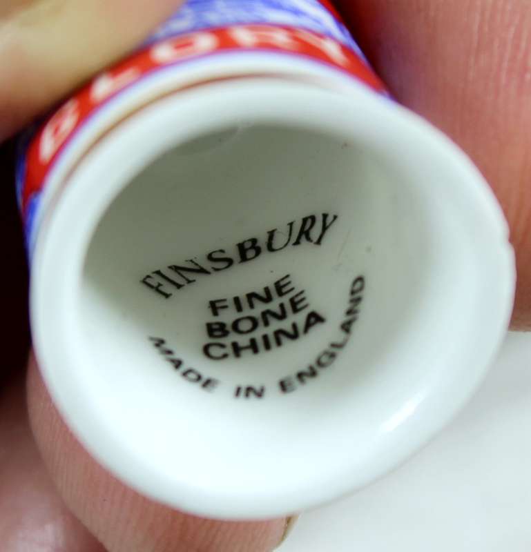Advertising thimble - Bryant & May - England's glory - Finsbury