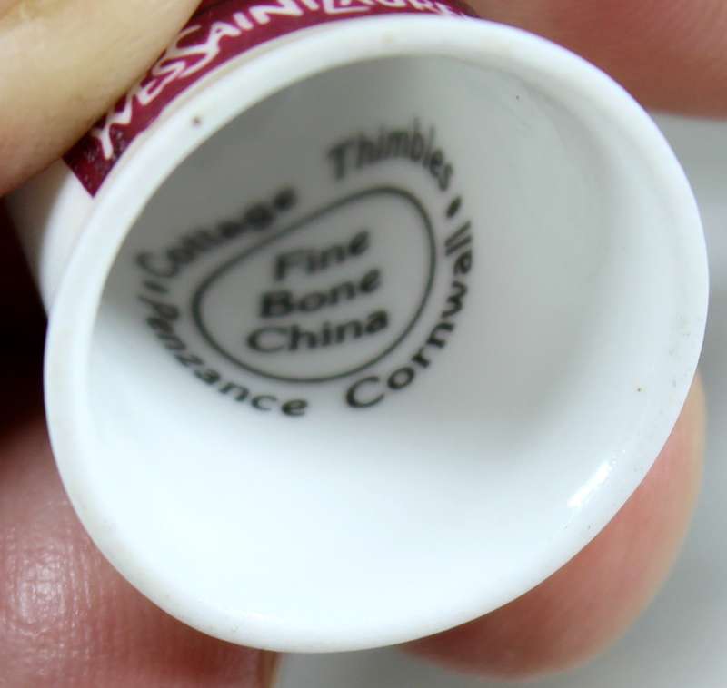 Advertising thimble - Opium parfum - Cottage thimble