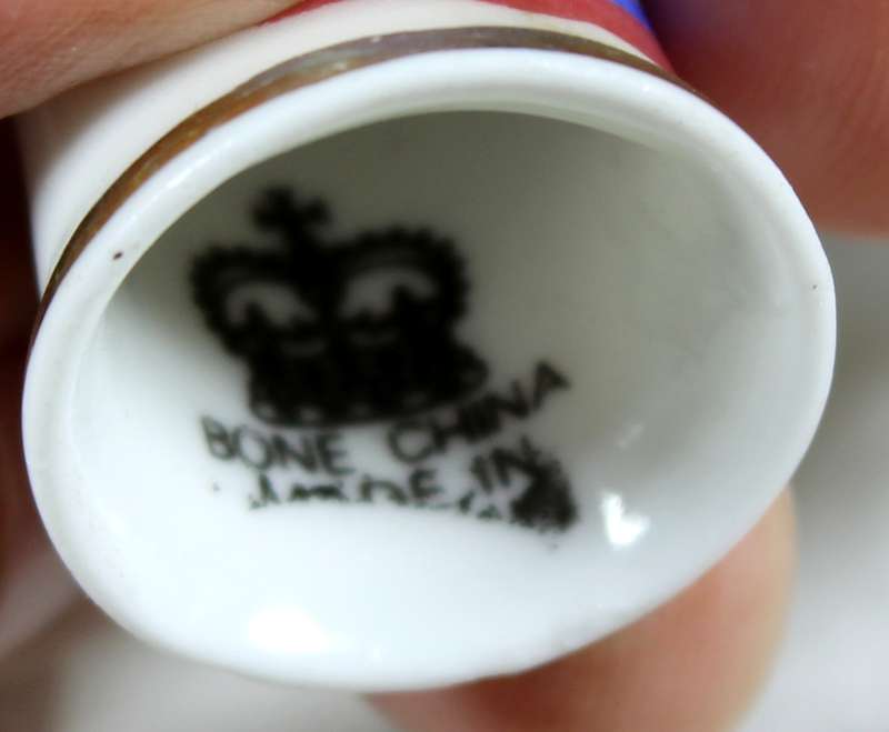 Advertising thimble - C & A