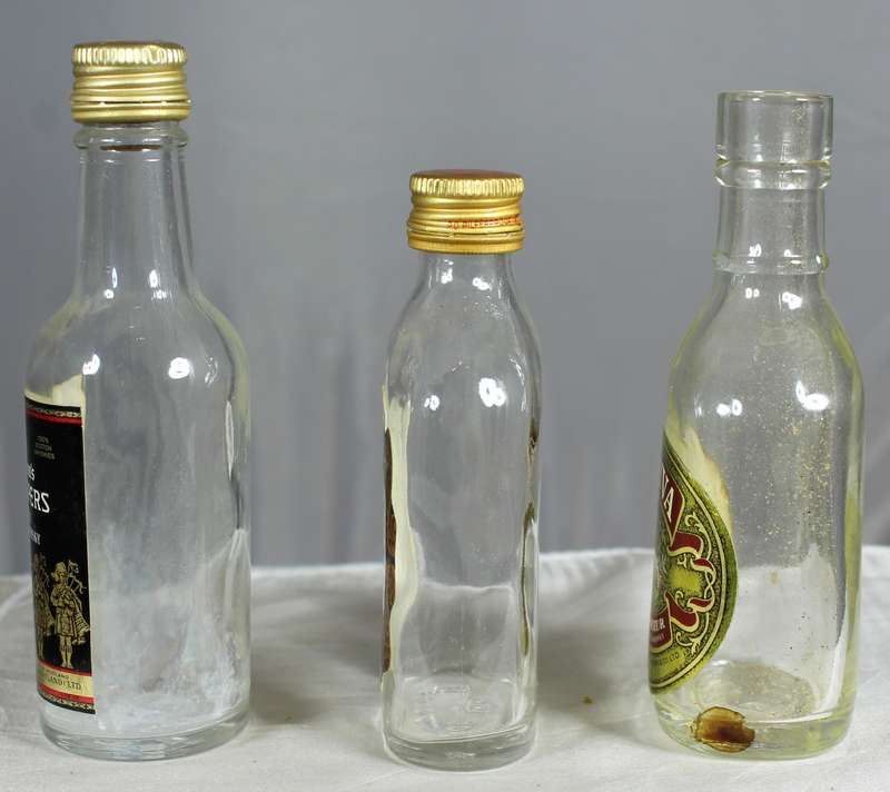 Empty liquor bottles - Trio of whisky - 100 Pipers, Glayva & Grants