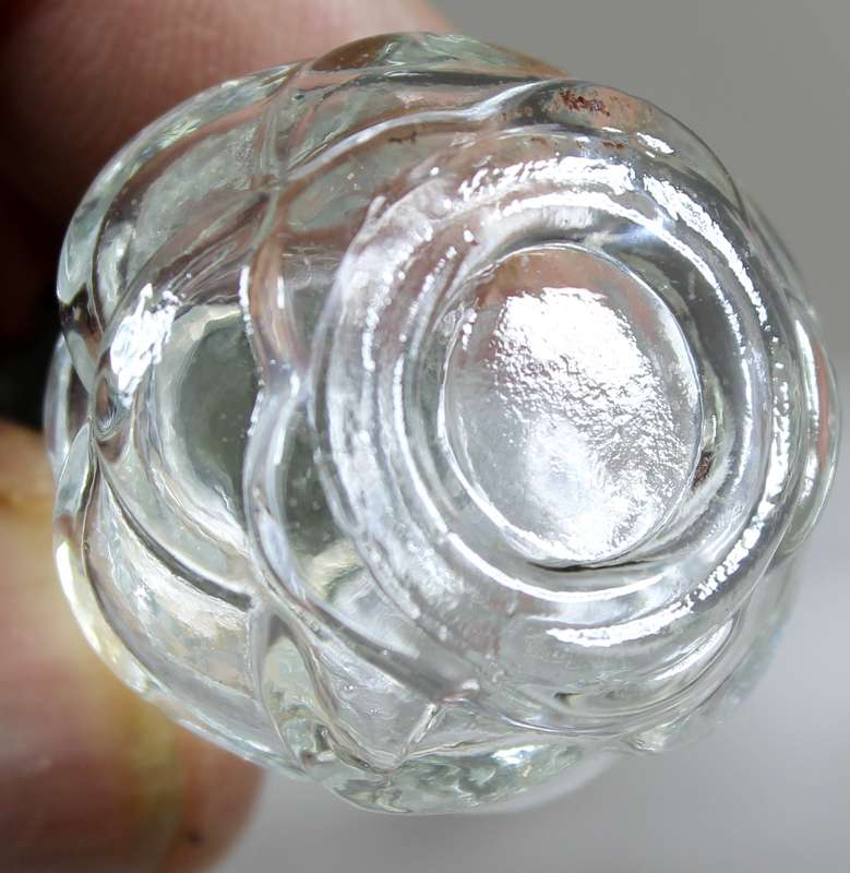 Miniature perfume bottle with metal top