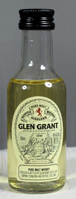 Mini liquor bottle - Glen Grant whisky