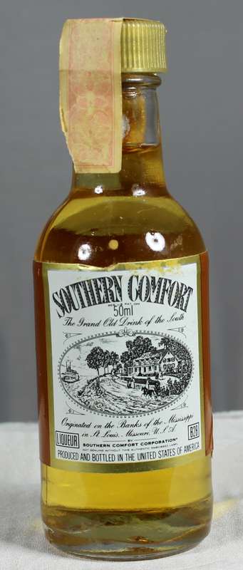 Mini liquor bottle - Southern Comfort