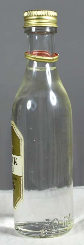 Mini liquor bottle - Old Buck dry gin