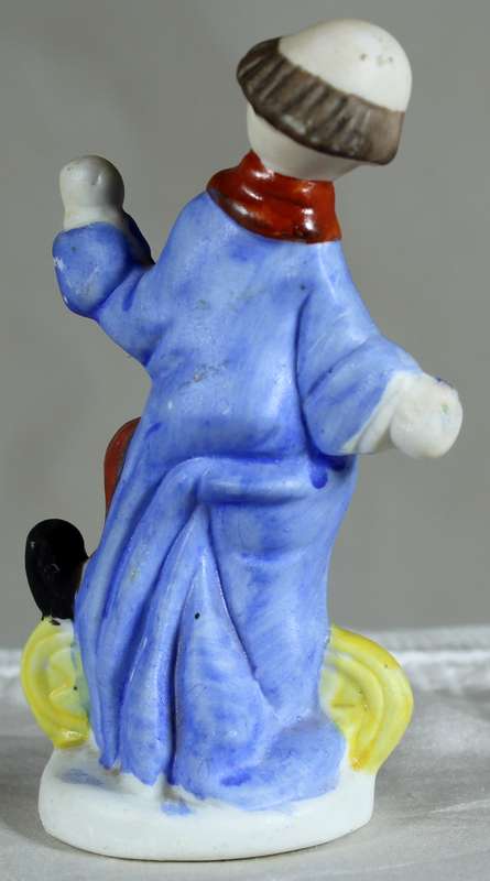 Clown dancing