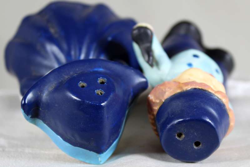 Pair of kids - salt and pepper set