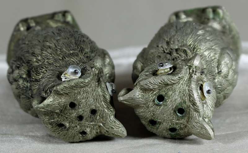 Pair of metal owl salt & pepper shakers