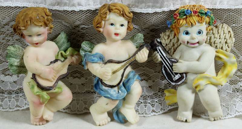 Trio of puti fridge magnets