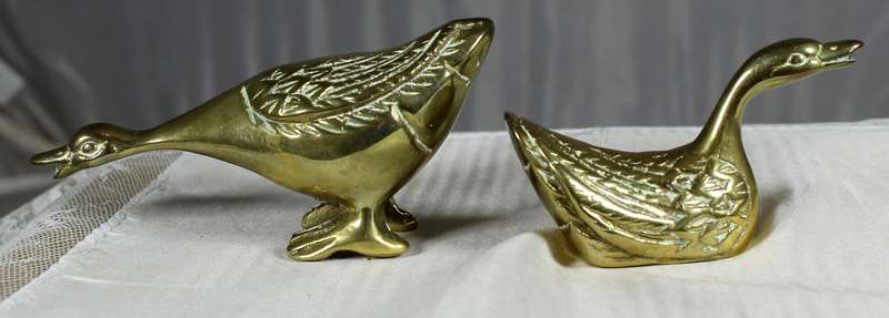Vintage pair of solid brass geese