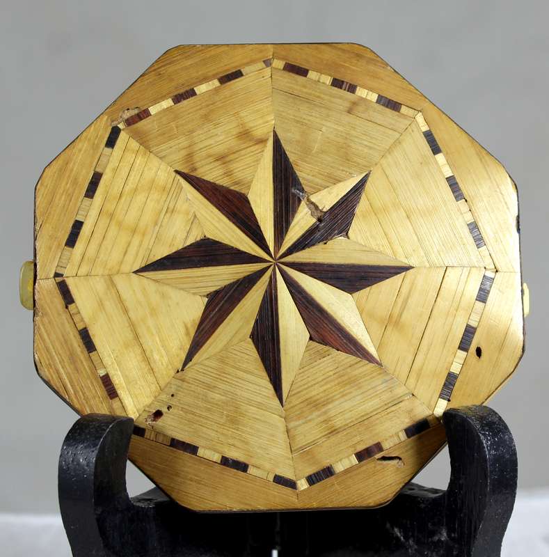 Wooden shell powder compact