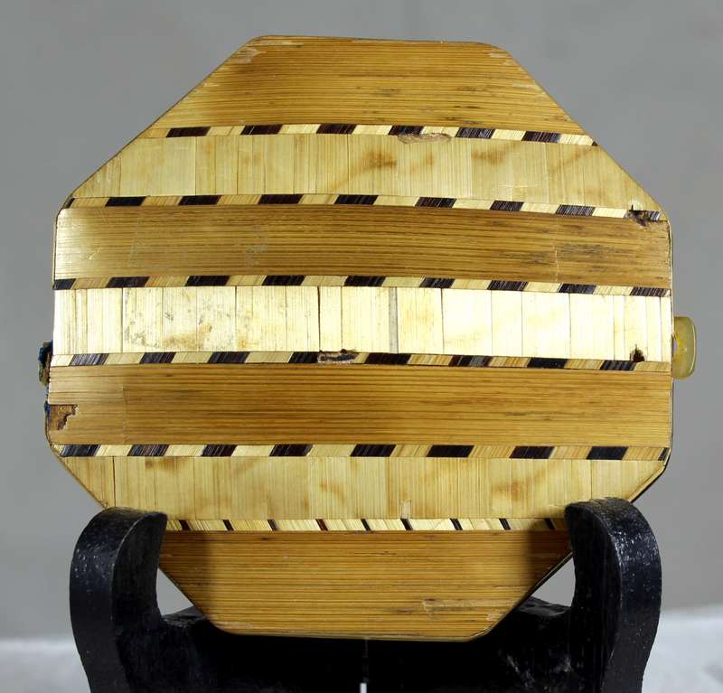 Wooden shell powder compact
