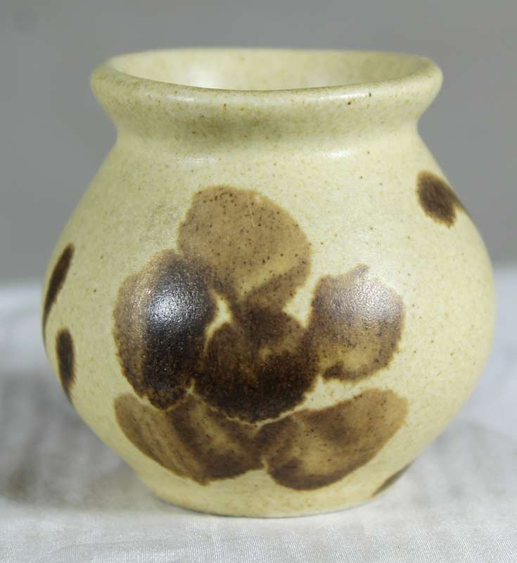 Hamburger small posy vase