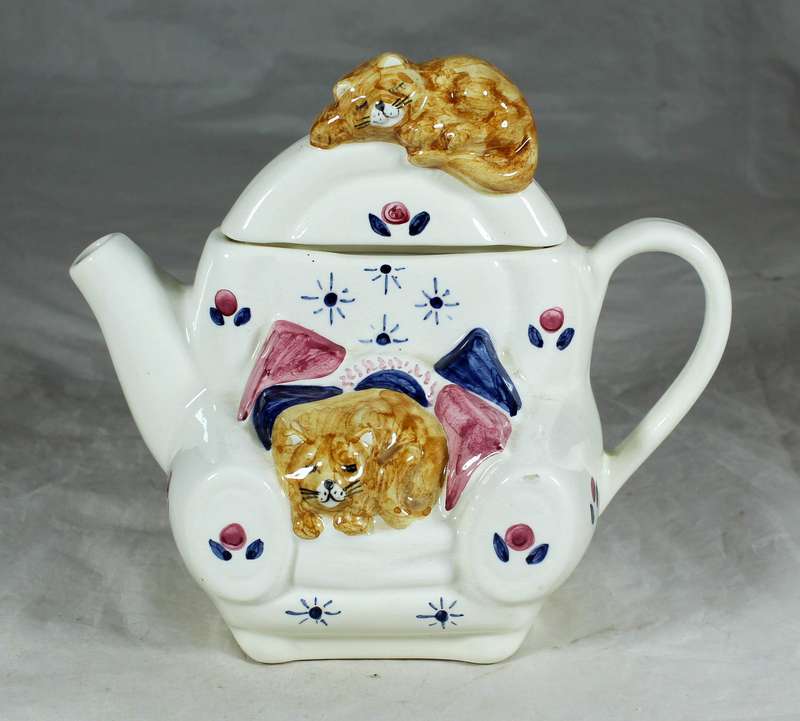 Ornamental porcelain kettle, hand made June Deavin