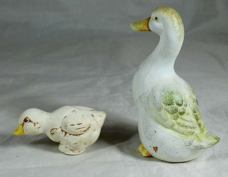 Ceramic duck with chick