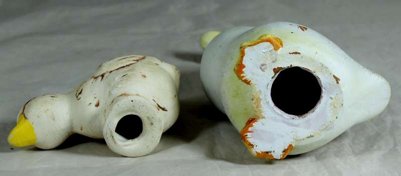 Ceramic duck with chick