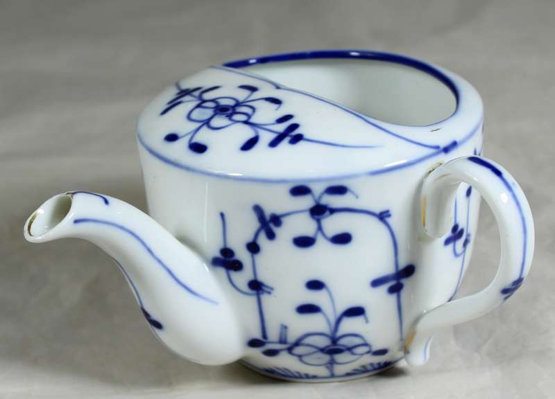 Invalid cup - blue and white