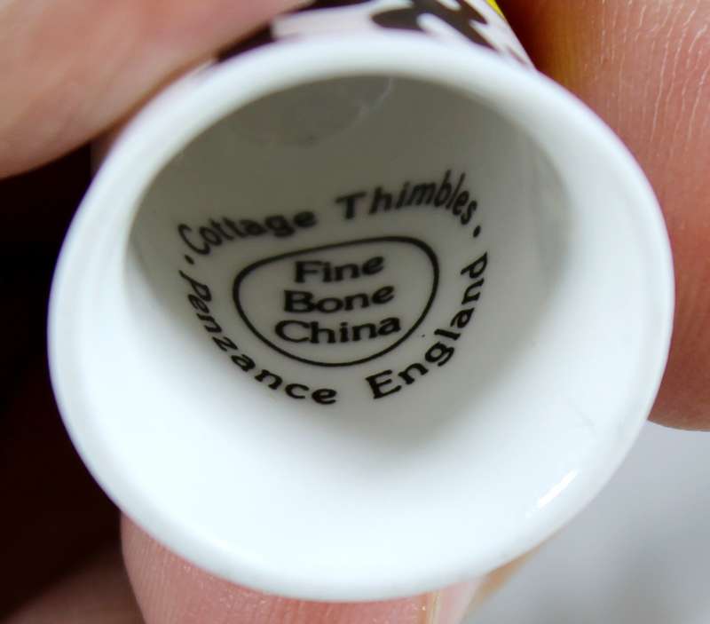 Advertising thimble - P&O - Cottage thimble